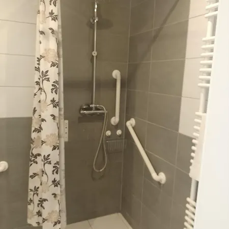 Homer Osrodek Rehabilitacji I Szkolenia Pzn Ξενοδοχείο 2*